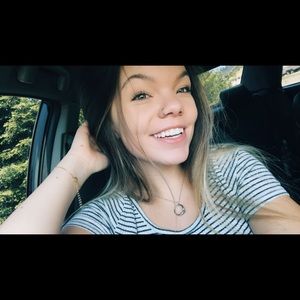 Meet your Posher, Paige